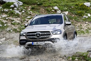 „Mercedes-Benz“ pristato naują prabangųjį GLE: 5 svarbiausios naujovės