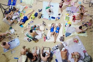 Venecijos bienalėje Lietuvos paviljonas virs dainuojančiu paplūdimiu
