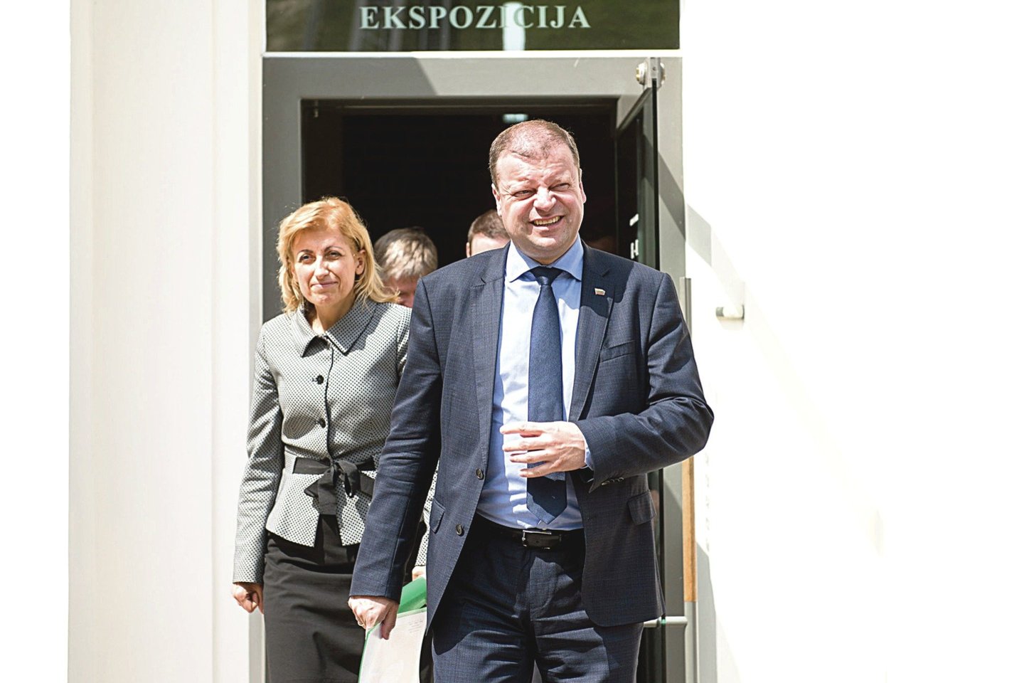 S.Skvernelis galėtų pamokyti L.Ruokytę-Jonsson, kaip pildyti deklaracijas.<br>J.Stacevičiaus nuotr.