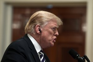D. Trumpas girdamas Europos Komisijos pirmininką pavadino jį „griežtu ir bjauriu“