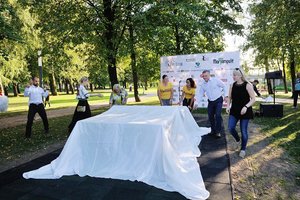 Bėgimą Marijampolėje vainikavo dovana miestui – lauko teniso stalas