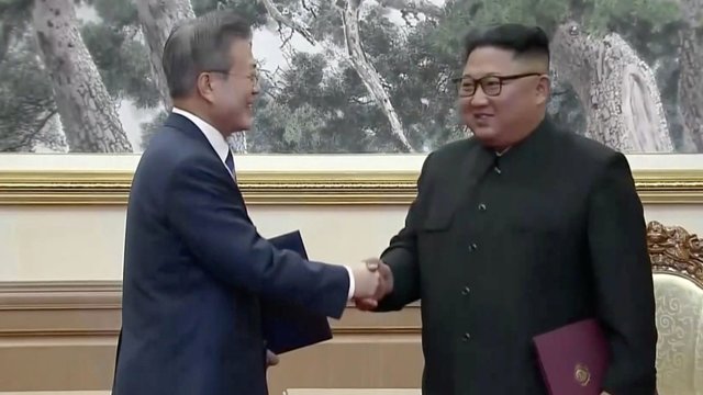 Pietų Korėjos lyderio vizitas Pchenjane baigėsi visa eile svarbių susitarimų