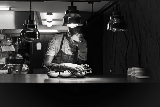 Ką tik atidarytame restorane – nauju rūbu apvilkta senoji lietuviška virtuvė