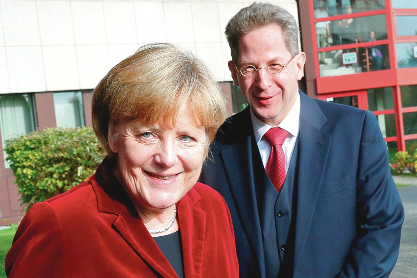 Nesutarimai dėl H.G.Maasseno sudavė smūgį trapiai A.Merkel koalicijai.<br>„Reuters“/„Scanpix“ nuotr.