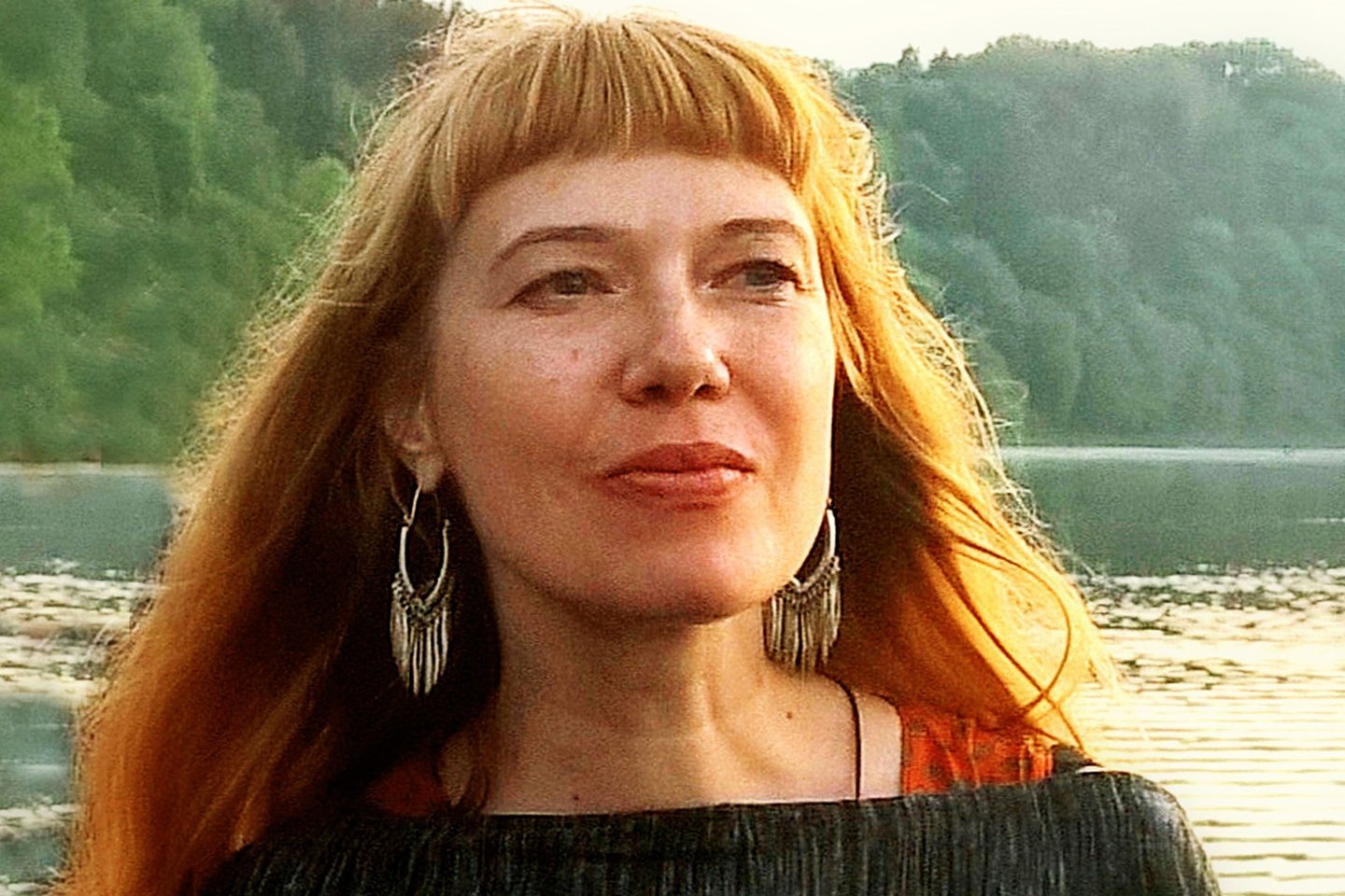 Rašytoja L.S.Černiauskaitė laukia filmo pagal jos romaną „Kvėpavimas į marmurą“ premjeros.<br> R.Tamošaičio nuotr.