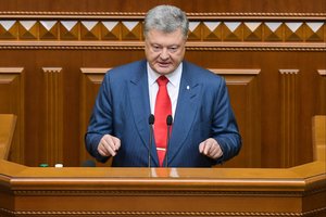 Ukraina ištrūko iš nepriklausymo blokams spąstų ir žengia į NATO