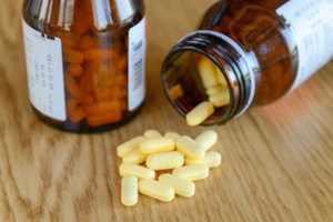 Iškėlė opią problemą: daug žmonių vaistus vartoja netinkamai