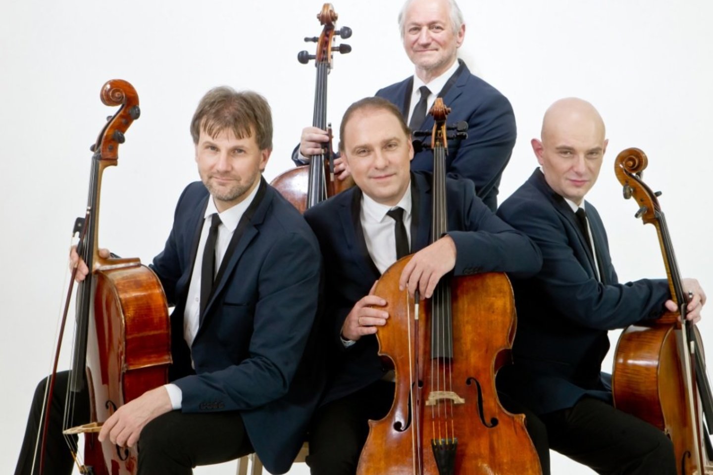 Lietuvoje viešėsiantis violončelių kvartetas „Rastrelli Cello Quartet“ pristatys naujausią programą „From Brahms till Beatles 2018“.