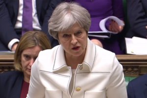 Th. May sąjungininkai palaiko jos „Brexit“ planą