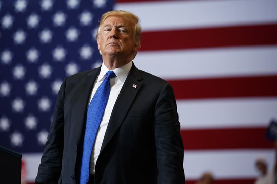 D.Trumpas nusprendė neviešinti su tyrimu dėl Rusijos susijusių slaptų dokumentų