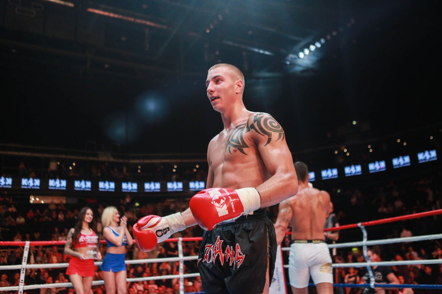 Kauno „Žalgirio“ arenoje penktadienį vyko tarptautinis kovos menų turnyras „Dream Boxing &amp; KOK World Series 2018“.<br> G.Bitvinsko nuotr.