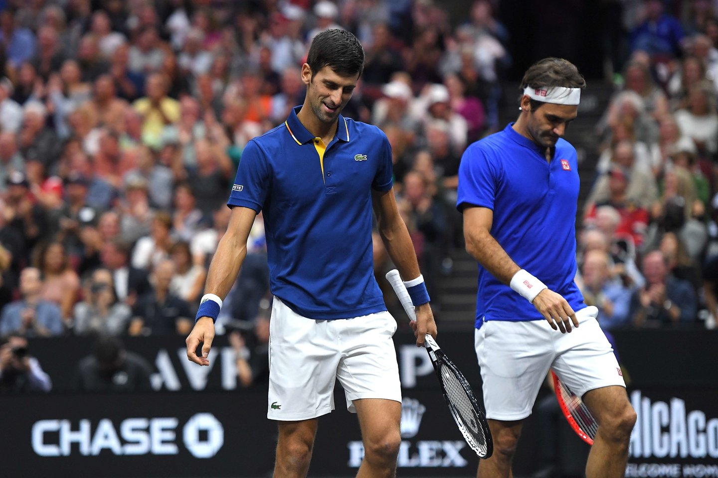 Novakas Džkovičius ir Roger Federeris pralaimėjo pirmąjį kartą drauge žaistą dvejetų mačą.<br> AFP/Scanpix nuotr.