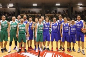 Rimanto Kaukėno atsisveikinimo mače – daugybė žinomų veidų