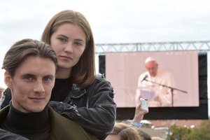 Jonas Misevičius su seserimi Ieva sulaukė Vatikano žiniasklaidos dėmesio