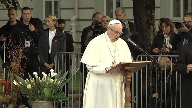 Atsisveikinantis popiežius: „Te Lietuva būna vilties švyturiu“