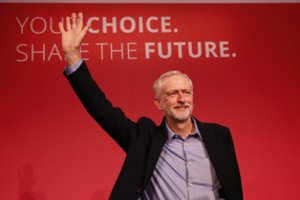 Britų leiboristai svarsto galimybę palaikyti idėją organizuoti naują „Brexit“ referendumą