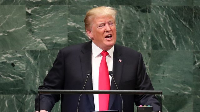 Pasaulio lyderiai nesusilaikė – Donaldo Trumpo žodžiai sulaukė juoko audros