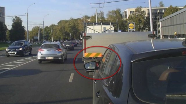 Autobuso vairuotojas sukrėstas – tokio moters elgesio nesitikėjo sulaukti 