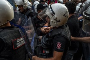 Turkijoje dėl įtariamų ryšių su Gulenu sulaikyti 39 asmenys