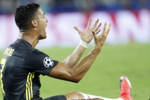 Cristiano Ronaldo pasigailėta – dėl raudonosios kortelės praleis tik mačą