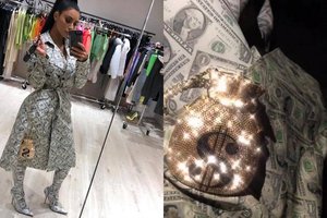 Kim Kardashian stebino įvaizdžiu: pasirodė pasipuošusi doleriais