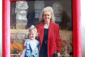 Paslaptys gaubia ne tik S. Grafininos dingimą, bet ir jos tėvo žūtį