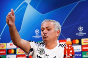 Krizę išgyvenantis J. Mourinho nepasiduoda: pasakė, kur mato problemas