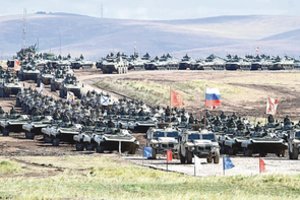 Nenugalima armija? Karinės didybės mitą Kremliui kurti darosi vis sunkiau