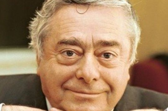 Mirė Rusijos kino ir teatro garsenybė Romanas Karcevas