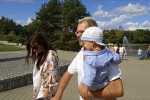 Iš Vilniaus išsikraustę Aras Vėberis ir Martyna Kerbedytė džiaugiasi mažomis kainomis