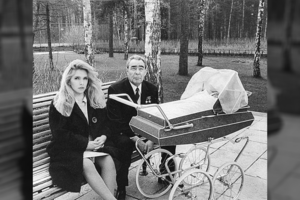 Veros Brežnevos šeimyniška nuotrauka su Leonidu Brežnevu sukėlė skandalą