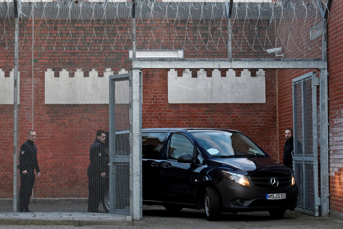 Ispanijos policijos pareigūnai išardė grupuotę, kuri, kaip įtariama, indoktrinuodavo ir verbuodavo džihadistus šalies kalėjimuose.