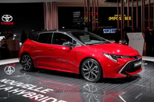 „Toyota“ Paryžiuje patvirtino: atsisako gerai žinomo modelio