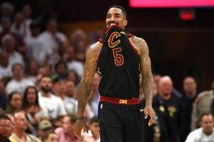 NBA grasinimų sulaukęs žaidėjas pridengs tatuiruotę: „Nekišiu pinigų jiems į kišenę“
