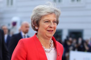 ES pakvietė Theresą May svarbaus viršūnių susitikimo išvakarėse kreiptis į Bendrijos lyderius