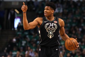 G. Antetokounmpo vedama „Bucks“ užtikrintai nukovė „Bulls“ ekipą