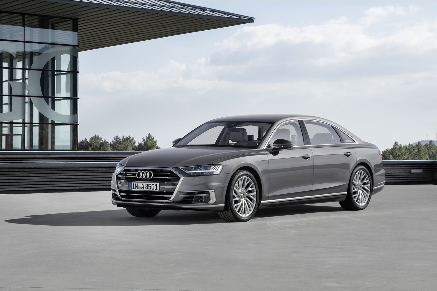  „Horch“ prekės ženklu greičiausiai bus žymima pati prabangiausia „Audi A8L“ versija.<br> Gamintojo nuotr.