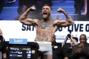 C. McGregoras grąžina H. Nurmagomedovui pažeminimo dozę: „Habibas yra niekinga žiurkė“