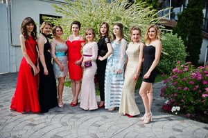 Abituriento tėvą slegia našta: „Šventė restorane kainuoja pigiau nei mokykloje“