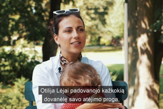Psichologė įvardijo tėvų klaidas, pranešant vyresnėliams apie naują vaiką