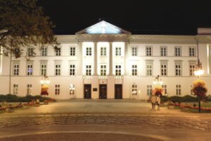 Prieš rinkimus Lenkiją sudrebino žinia apie šalyje išsikerojusią mafijos struktūrą