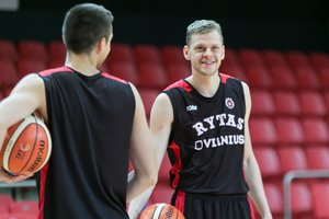 E. Bendžius tiki „Ryto“ jaunaisiais talentais ir įvardijo pagrindinį „Žalgirio“ ginklą