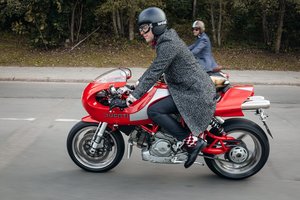 Išsipustę motociklininkai Vilniuje atliko kilnią misiją