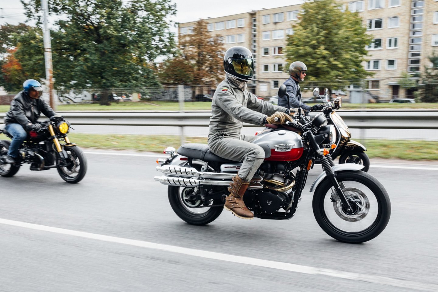  „Distinguished Gentelman’s Ride“ labdaringo motociklininkų važiavimo akimirkos.<br> A. Kirsnytės nuotr.