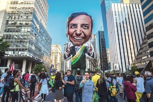 Prie balsadėžių brazilai nuspręs, kuri blogybė jiems patrauklesnė