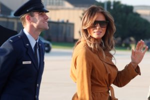 Egipte viešinti Melania Trump apžiūrės piramides, Sfinksą 