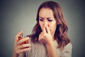 Kodėl kvapai sukelia galvos skausmą?