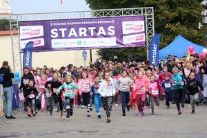 Rožinis bėgimas Kaune priminė moterims – būtina pasitikrinti dėl klastingos ligos 