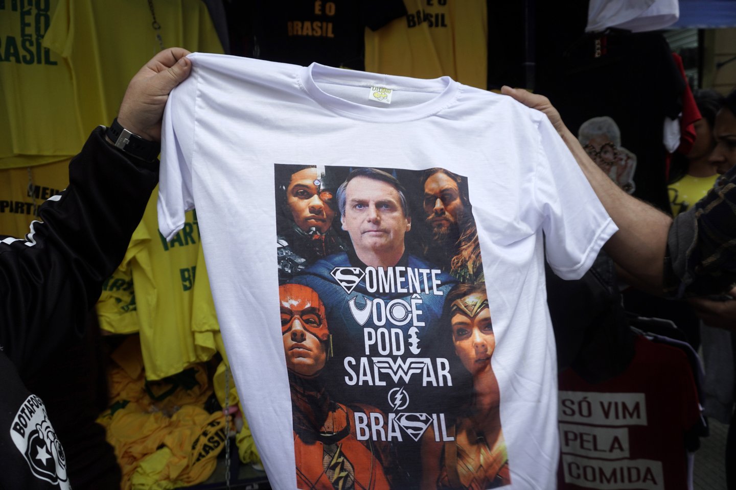 Brazilai teigia, kad rinks geresnę blogybę iš dviejų.<br>AFP/Scanpix nuotr.