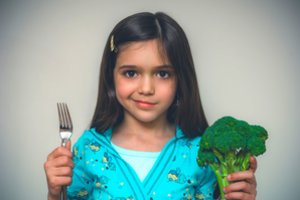 Vaikų psichiatras paaiškino, kodėl vaikai nenori daržovių ir kaip tai pakeisti